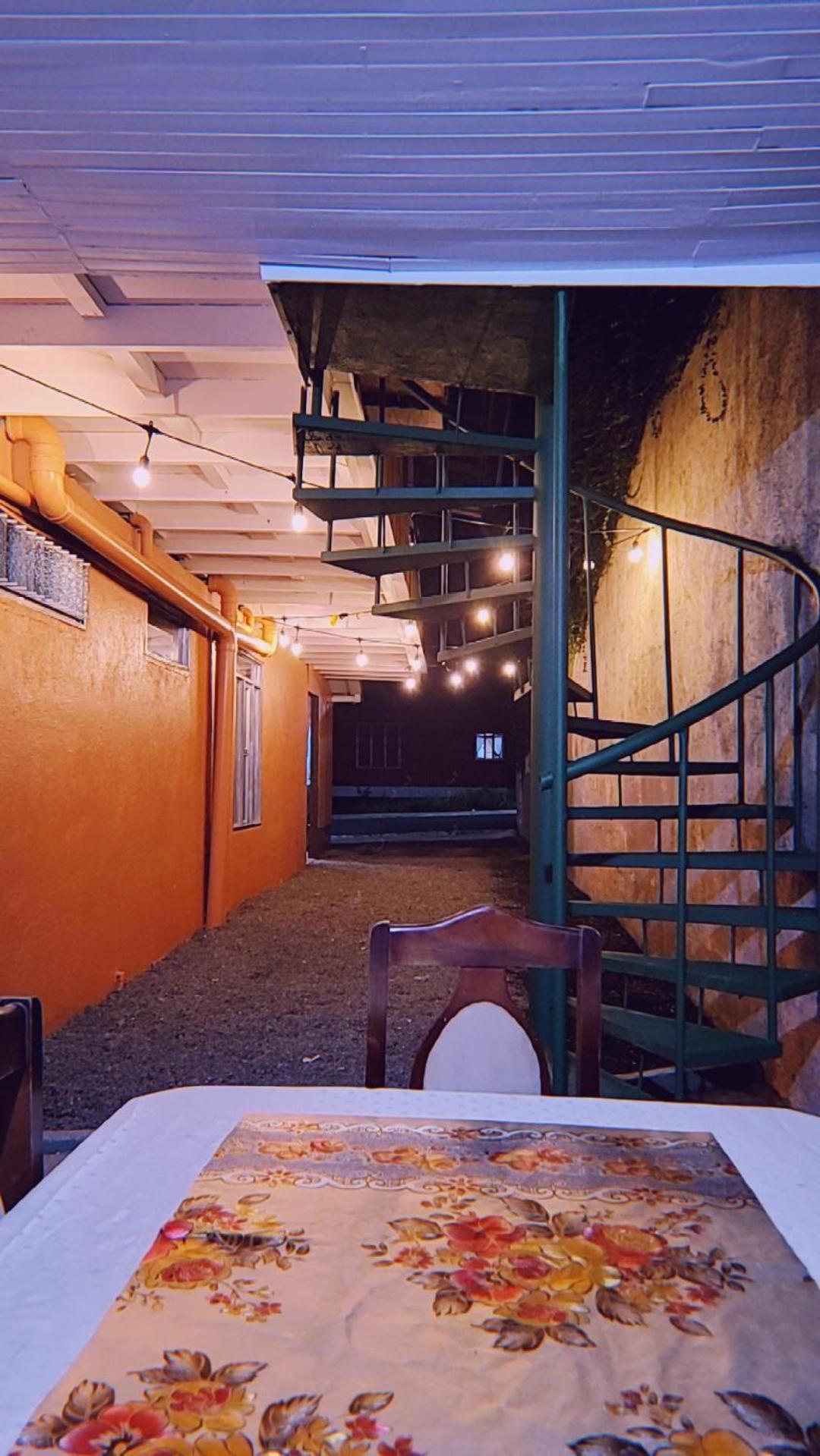 Alpha Arenal Hostel La Fortuna Exterior photo